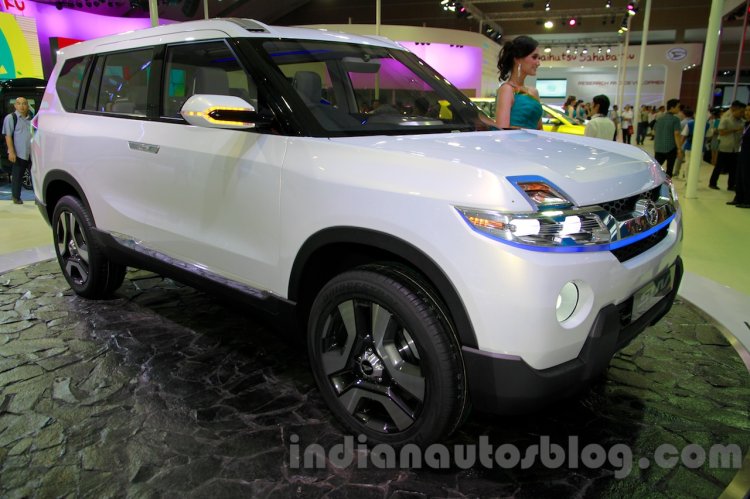 Daihatsu SUV Concept at the 2014 Indonesia International Motor Show front quarter