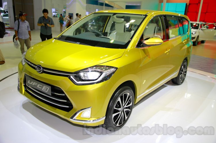 Daihatsu UFC-3 Concept at the 2014 Indonesia International Motor Show front quarter