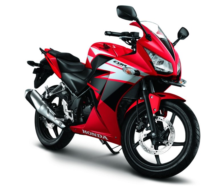 Honda CBR150R press image front view
