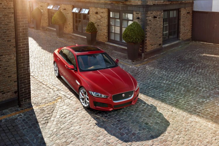 Jaguar XE front three quarters top official image