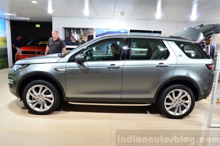 Land Rover Discovery Sport side view at the 2014 Paris Motor Show