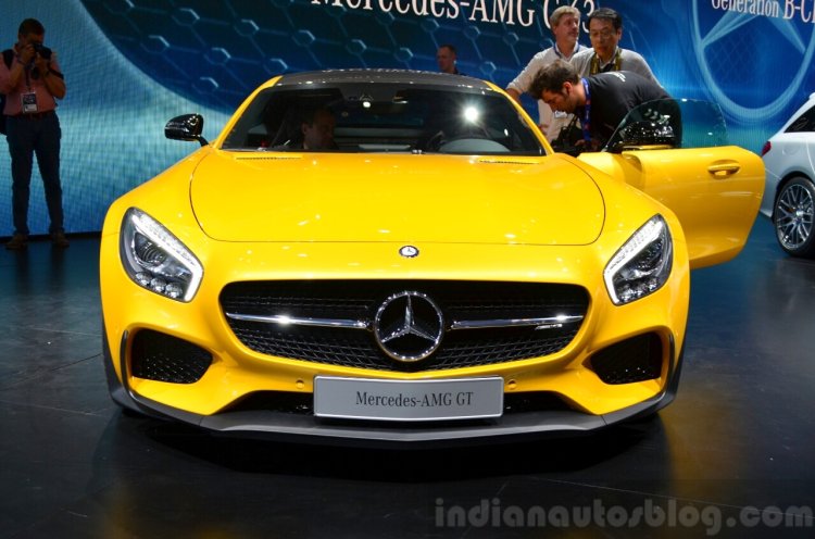 Mercedes AMG GT yellow front at the 2014 Paris Motor Show