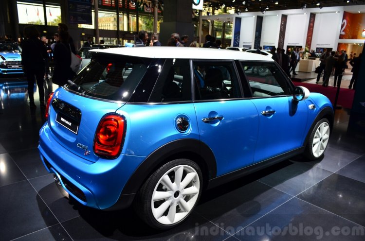 India-bound Mini 5-door launched at INR 43.94 lakhs