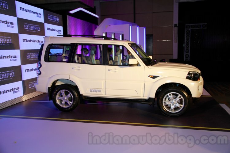 New Mahindra Scorpio front three quarters Delhi launch