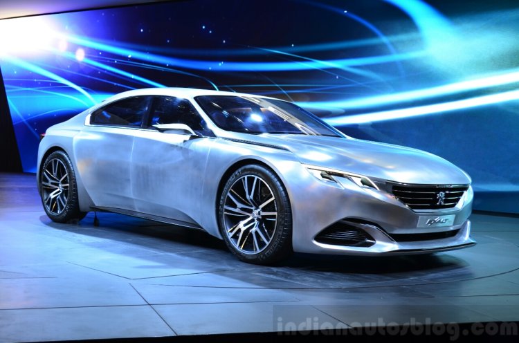 Peugeot Exalt Concept at the 2014 Paris Motor Show
