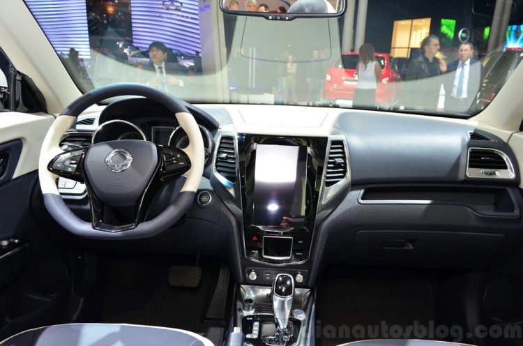 Ssangyong XIV-Air Concept dashboard at the 2014 Paris Motor Show