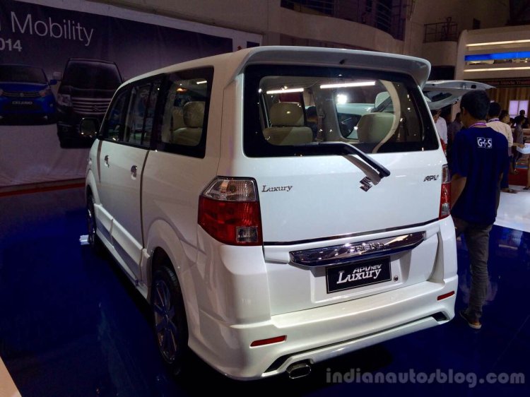 Suzuki APV Luxury at the 2014 Indonesia International Motor Show rear quarter