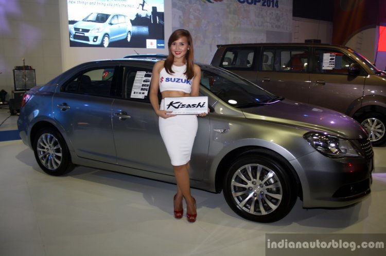Suzuki Kizashi side at the CAPMI 2014