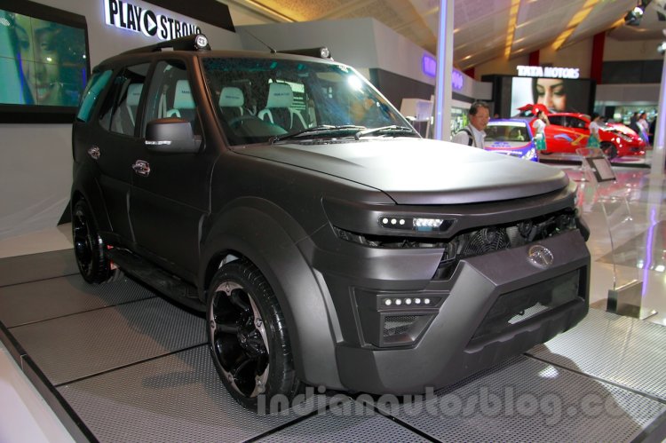 Tata Safari Storme Modified at the 2014 Indonesia International Motor Show front quarter