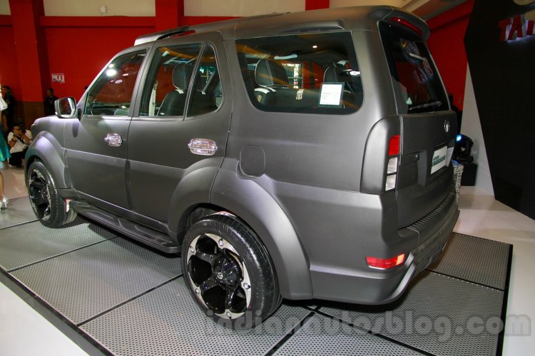 Tata Safari Storme Modified at the 2014 Indonesia International Motor Show rear quarters