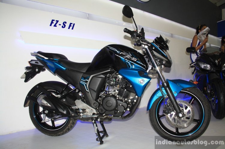 yamaha fz v2 at the 2014 NADA Auto Show Nepal