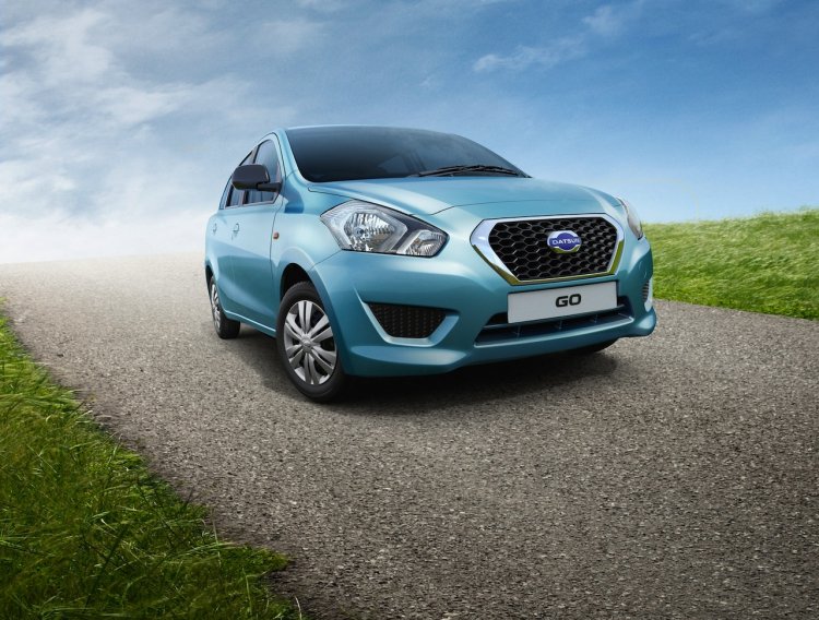 Datsun Go front quarter South Africa press shot