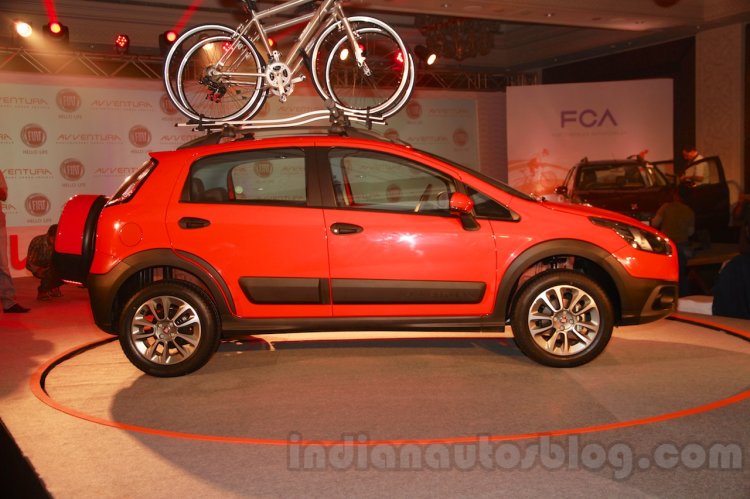 Fiat Avventura side launch
