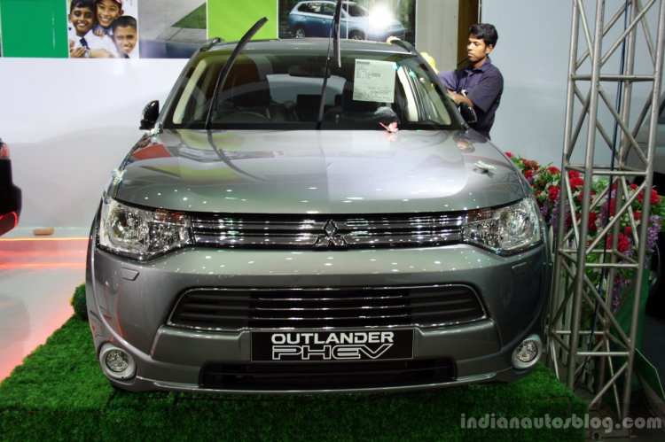 Mitsubishi Outlander PHEV at the 2014 Colombo Motor Show Sri Lanka