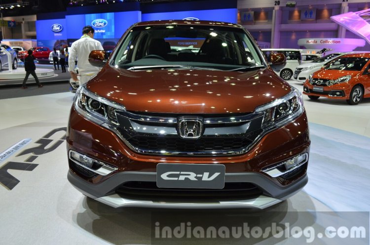 2015 Honda CR-V ASEAN front at the 2014 Thailand International Motor Expo