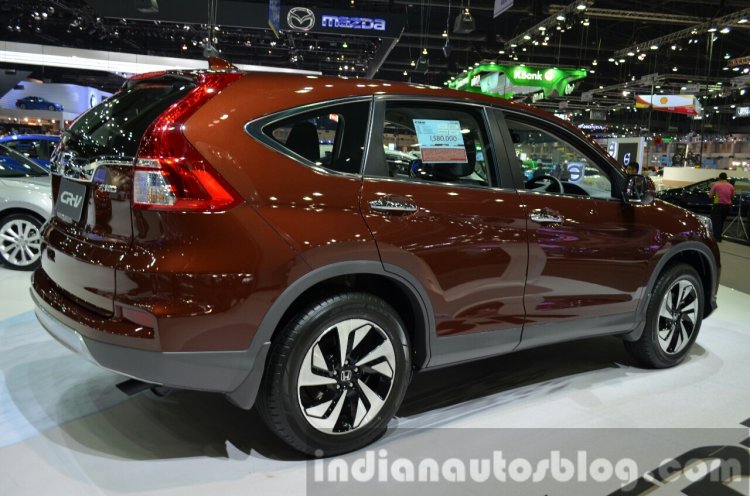 2015 Honda CR-V ASEAN live image at the 2014 Thailand International Motor Expo