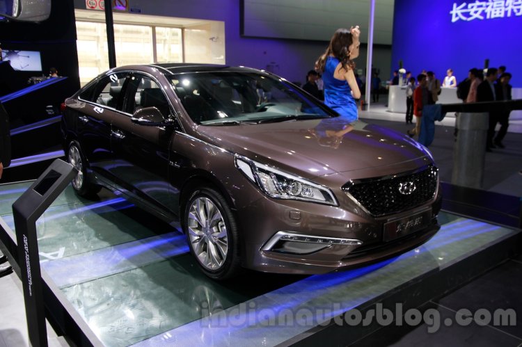 2015 Hyundai Sonata front quarter at 2014 Guangzhou Motor Show