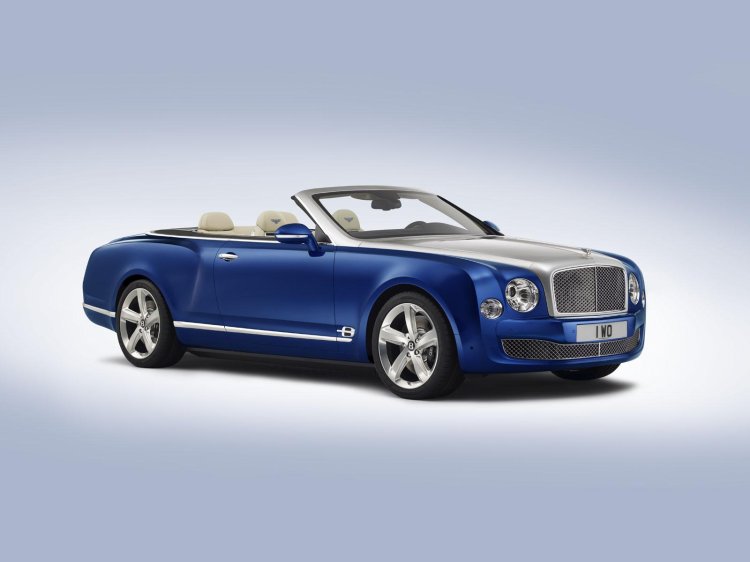 Bentley Grand Convertible concept front three quarter