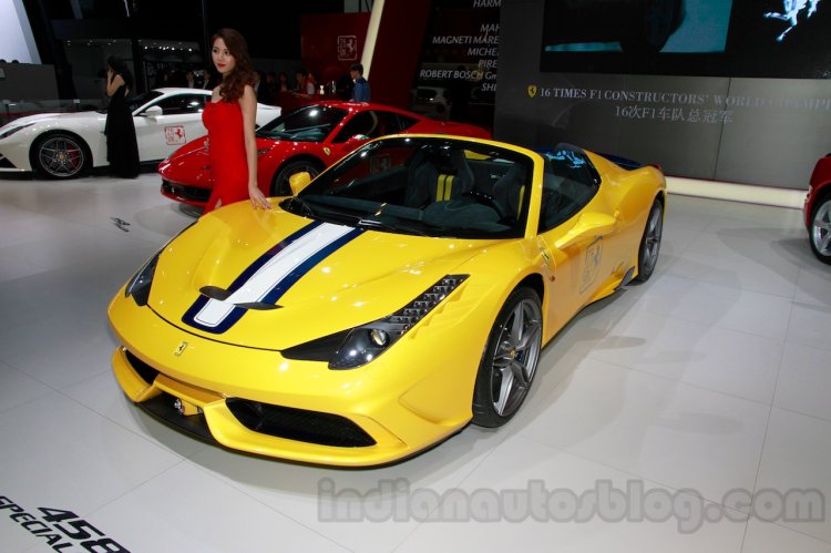 Ferrari 458 Speciale A front quarter at Guangzhou Auto Show 2014