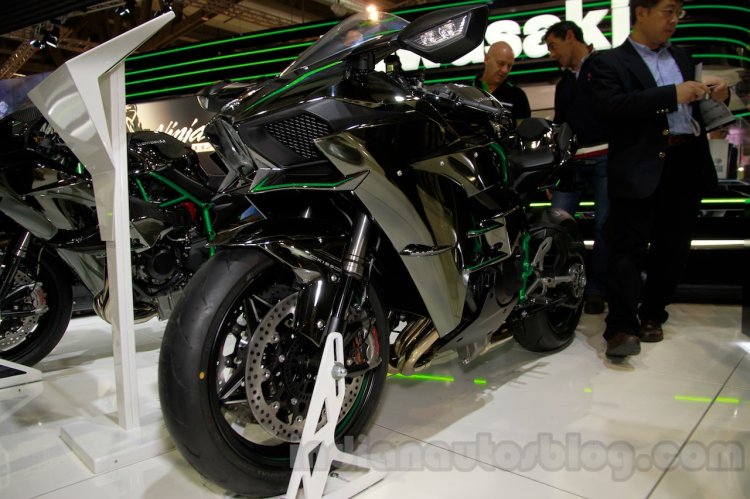 Kawasaki Ninja H2 front three quarter at EICMA 2014
