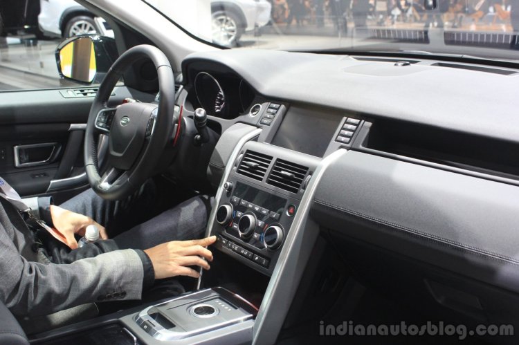 Land Rover Discovery Sport center console at the 2014 Los Angeles Auto Show