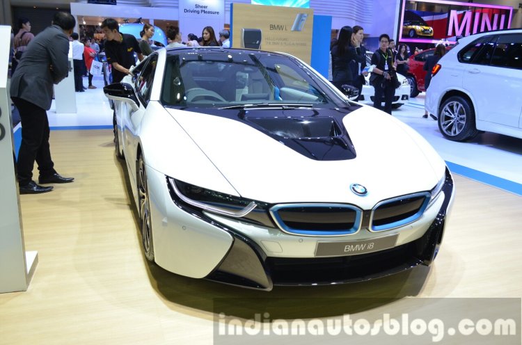 2015 BMW i8 at the 2014 Thailand Motor Expo