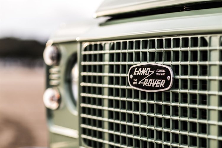 2015 Land Rover Defender Heritage Edition
