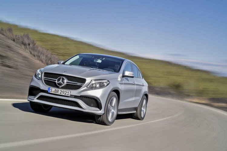 2015 Mercedes AMG GLE63 S Coupe front three quarters