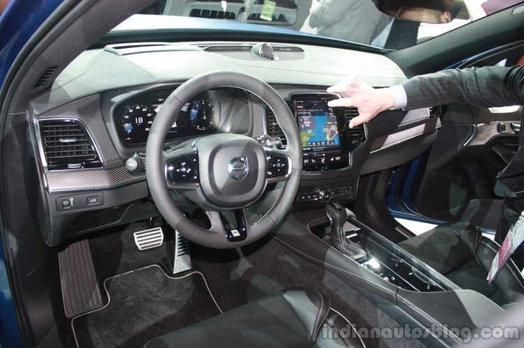2015 Volvo XC90 R-Design interior at the 2015 Detroit Auto Show