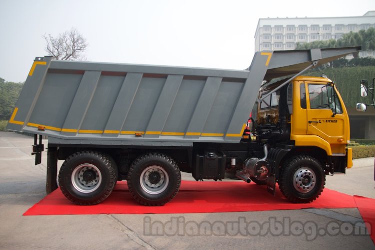 Eicher Pro 6025T side