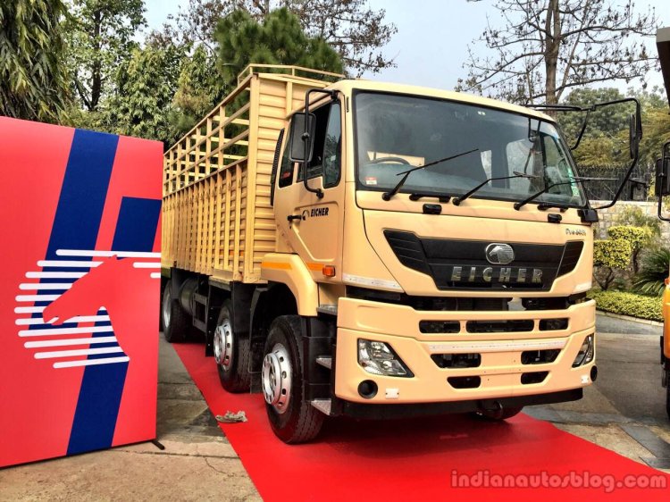 Eicher Pro 6031 front