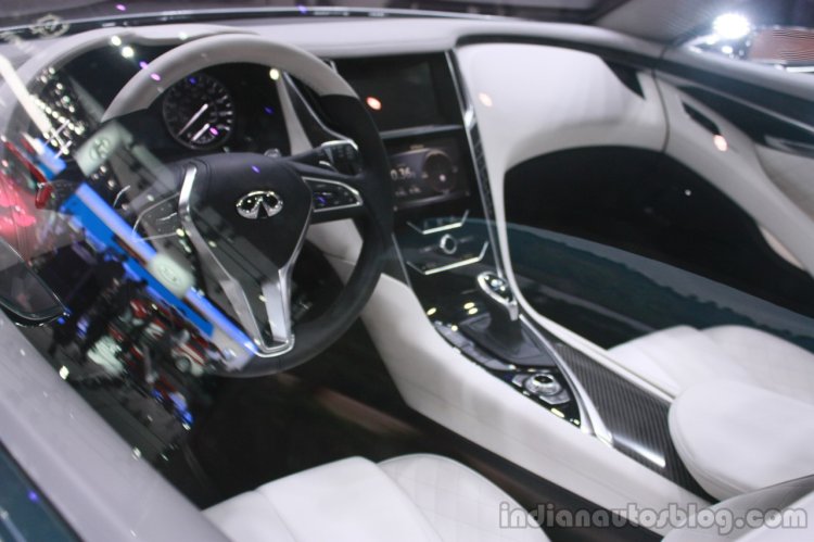Infiniti Q60 Concept interior at the 2015 Detroit Auto Show