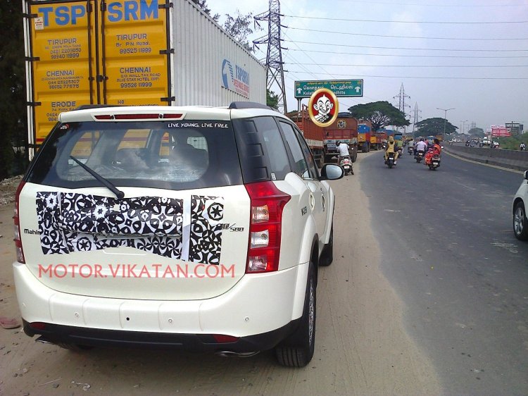 Refreshed Mahindra XUV500 rear spied