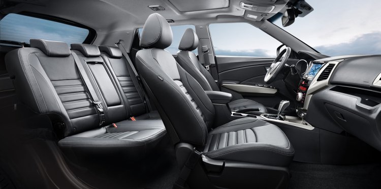 SsangYong Tivoli Full Seat Press-Image