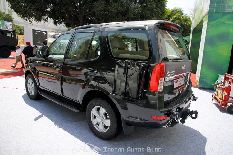 Tata Safari Storme GS800 rear quarters