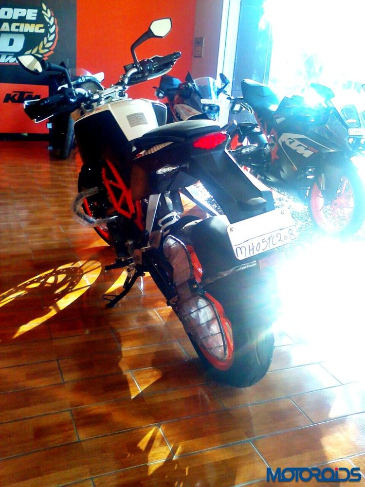 2015 KTM Duke 390 Rear