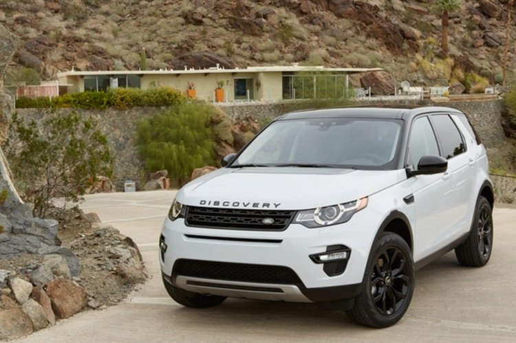 2015 Land Rover Discovery Sport Launch Edition front three quarter