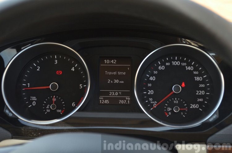 2015 VW Jetta (facelift) diesel and petrol - Review