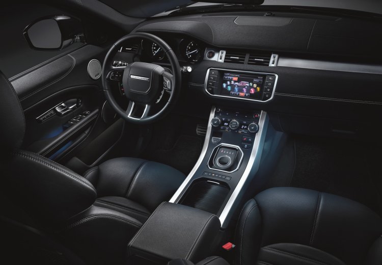 2016 Range Rover Evoque dashboard
