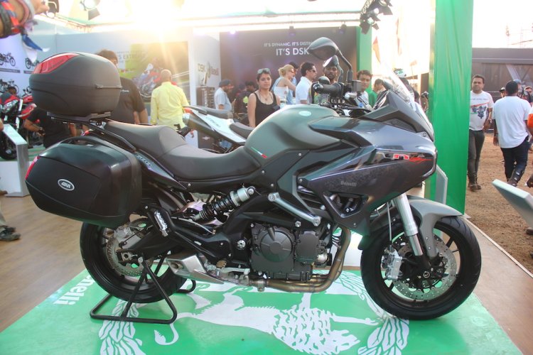 DSK Benelli GT At India Bike Week 2015 Right Side Profile