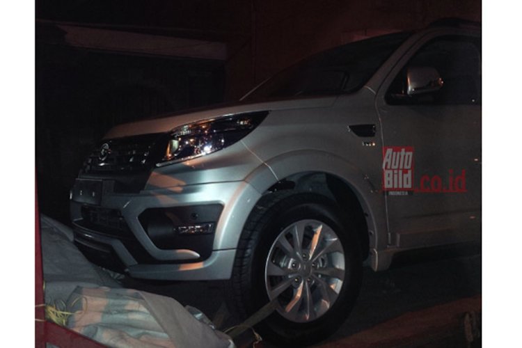 Daihatsu Terios facelift 2015 model spotted in Indonesia