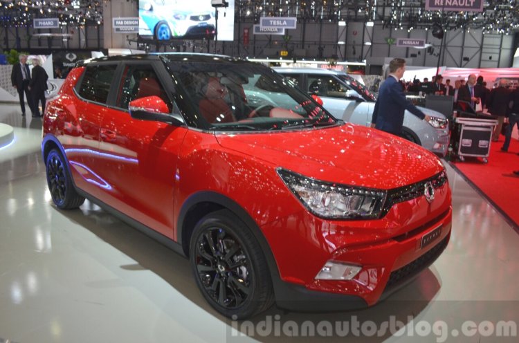 Ssangyong Tivoli front three quarter(2) view at 2015 Geneva Motor Show
