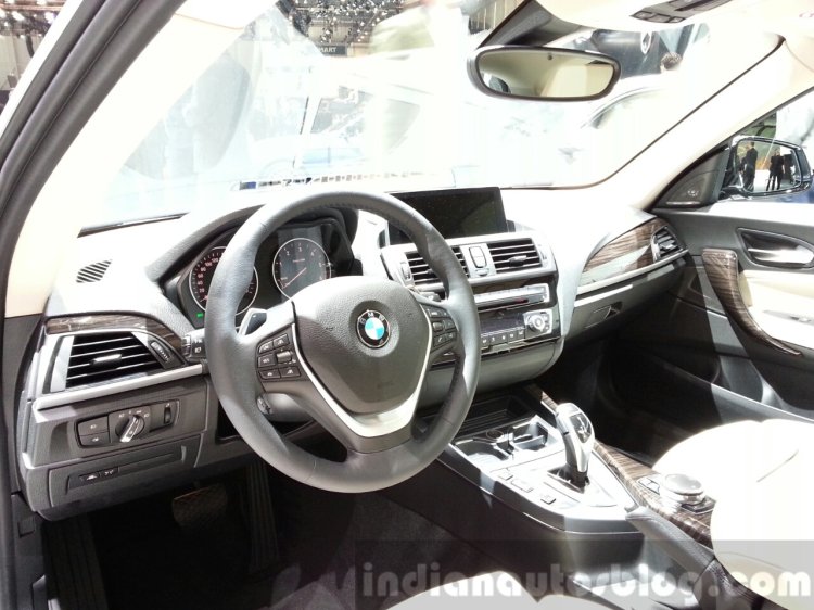 2015 BMW 116i steering wheel at 2015 Geneva Motow Show