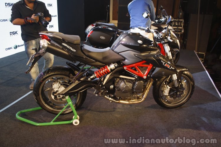 DSK Benelli TNT 600i side India launched