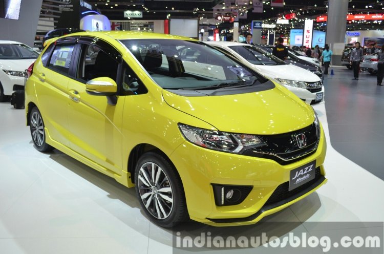 Honda Jazz with Modulo accessories front three quarter at the 2015 Bangkok Motor Show