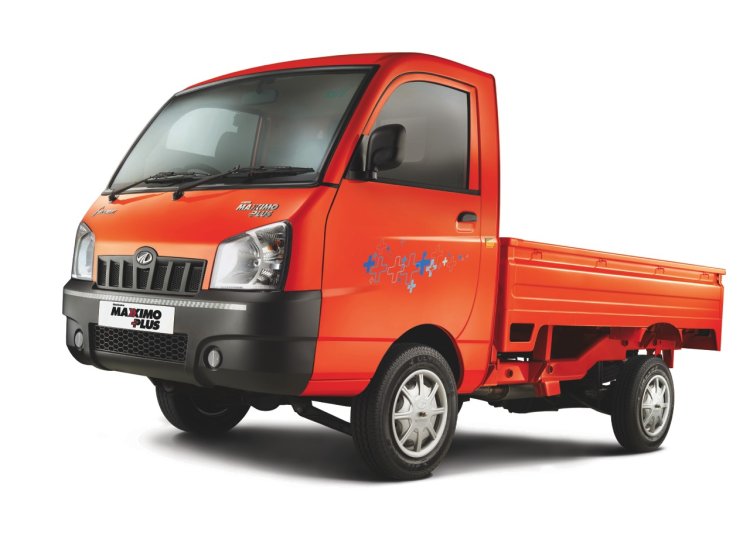 Mahindra Maxximo Plus front three quarter press image