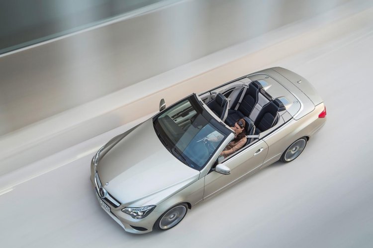 Mercedes E-Class Cabriolet top view