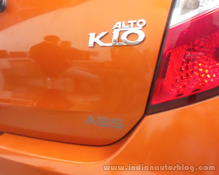 Suzuki alto-K10-badge-at-Algeria-Motor-Show