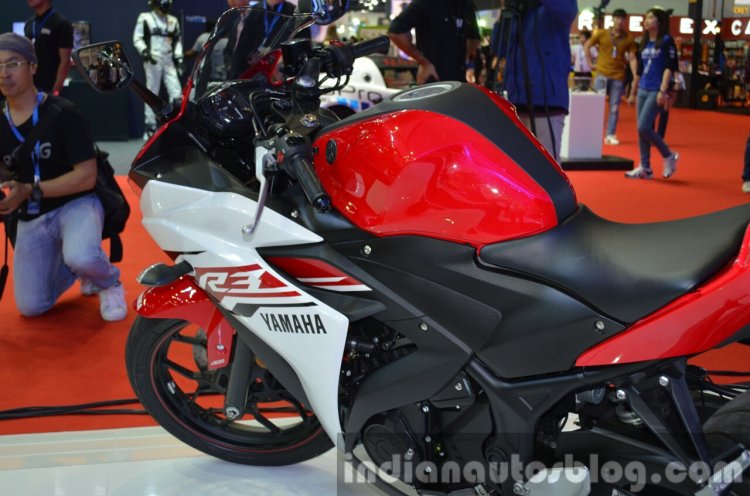 Yamaha YZF-R3 profile at 2015 Bangkok Motor Show