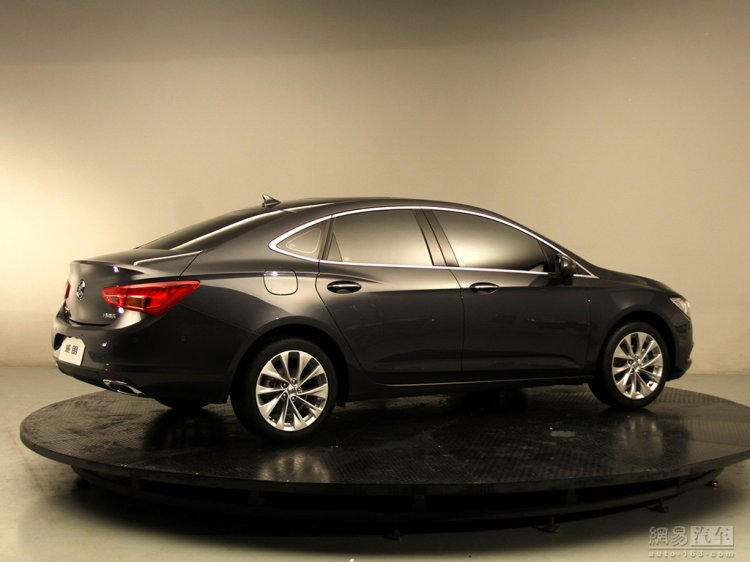 2016 Buick Verano official image rear three quarter